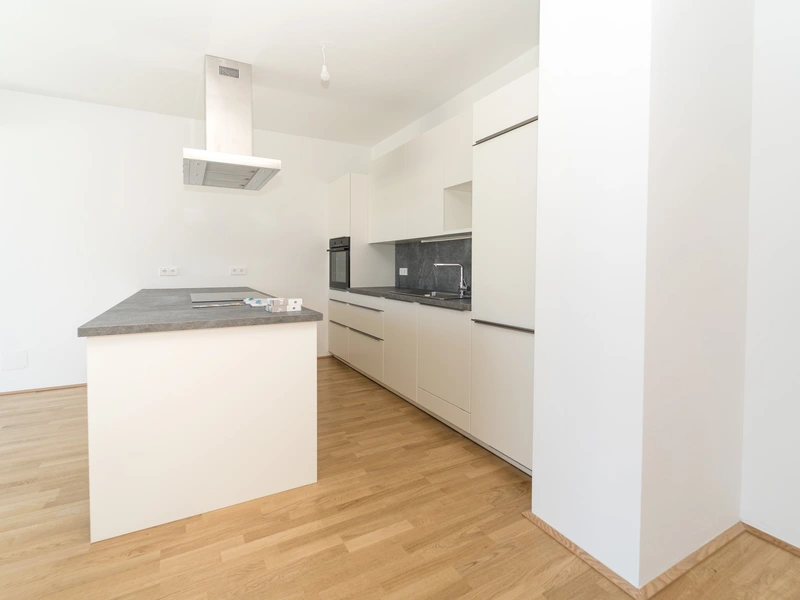 Der Himmel zum Greifen nah: Dachgeschoss-Maisonette mit Terrasse