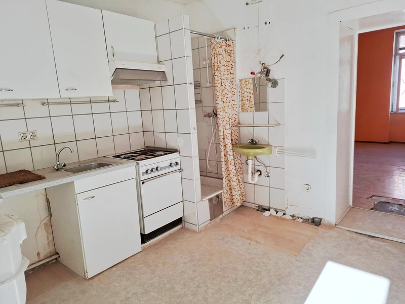 Renovierungsbedürftige Wohnung mit viel Potenzial