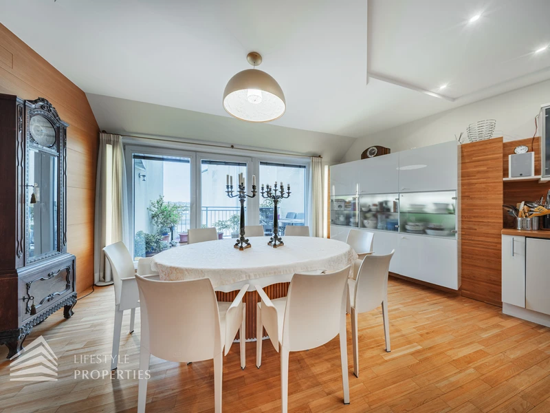 Beeindruckende 5-Zimmer Dachterrassenwohnung im 6. Wiener Gemeindebezirk