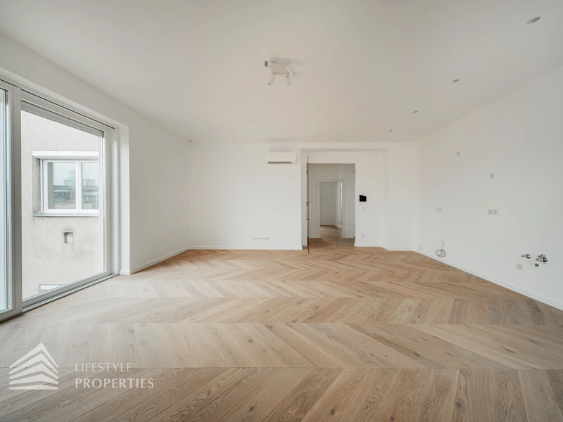 Elegante 4-Zimmer Wohnung mit Terrasse, Erstbezug!