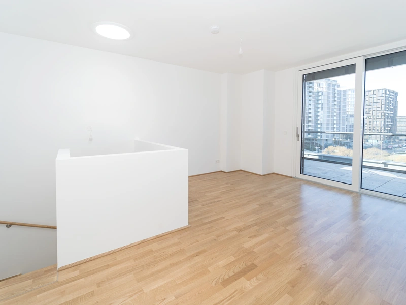 Der Himmel zum Greifen nah: Dachgeschoss-Maisonette mit Terrasse