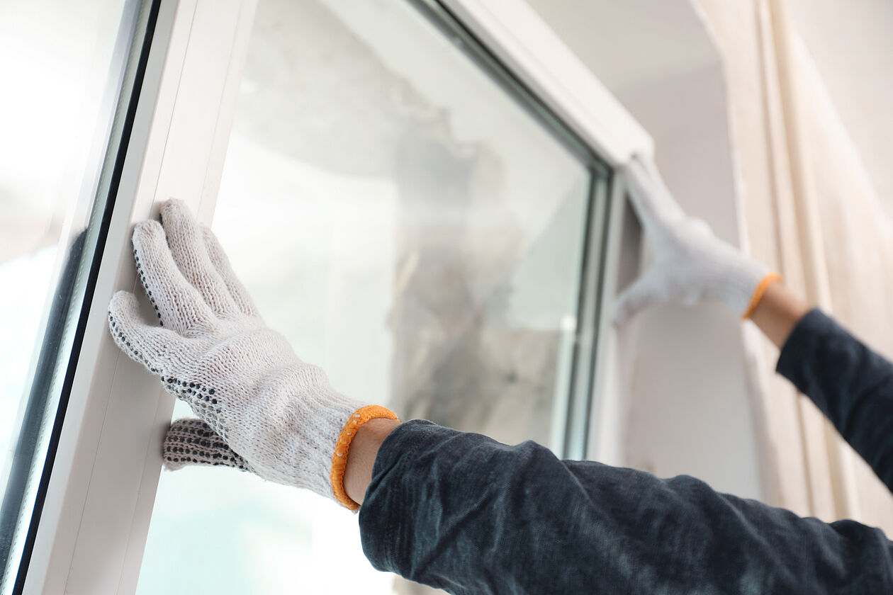 Einbau neuer Fenster