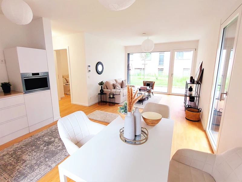 Vorsorgewohnung! - 6 Zimmer mit Freifläche!