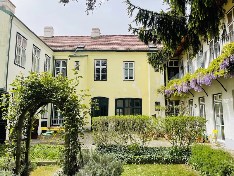 Neuer Kaufpreis: Einzigartiges Townhouse mit grünem Rückzugsort und Wellnessoase nähe Schönbrunn!