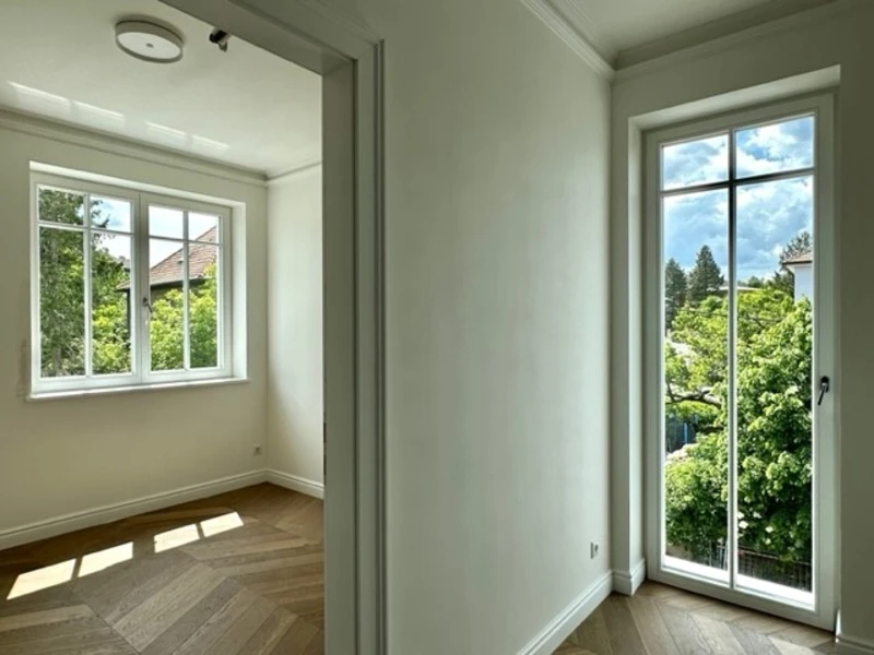 Exklusive, top-sanierte Stilaltbau-Villa mit Fernblick in Bestlage von Gersthof