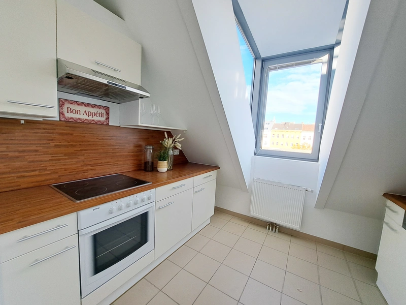 Modernes Wohnen in bester Lage: 2-Zimmer Wohnung mit Loggia