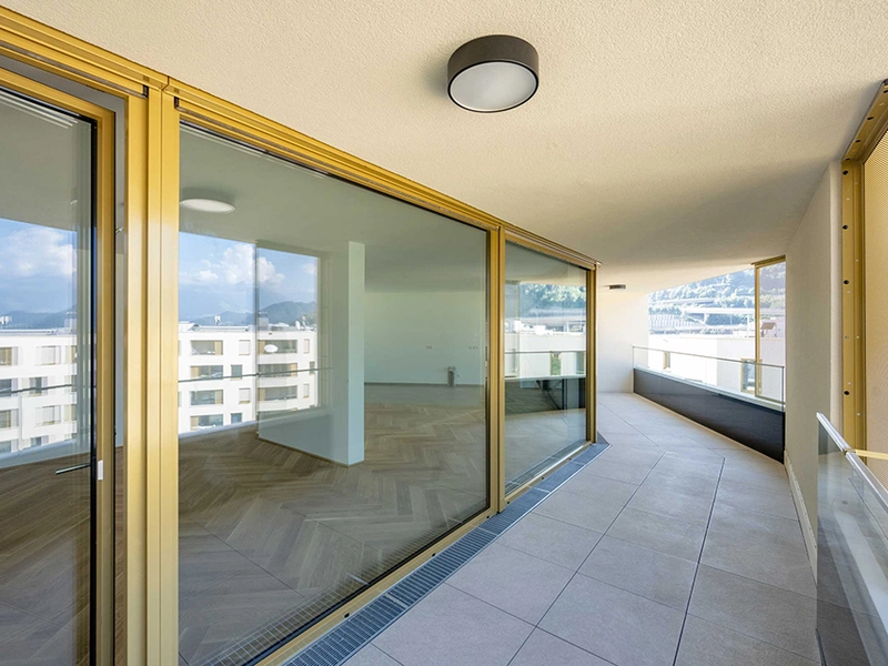 Lichtdurchflutete Premium 3-Zimmer Dachgeschosswohnung