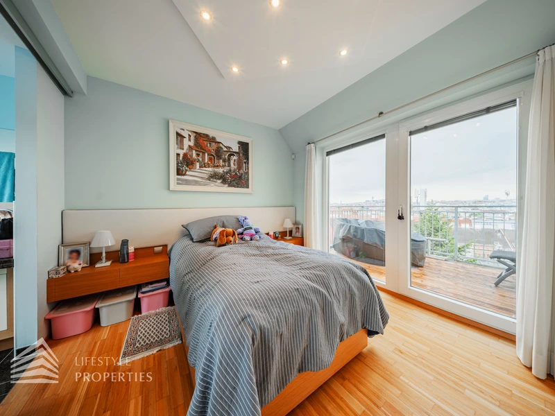 Beeindruckende 5-Zimmer Dachterrassenwohnung im 6. Wiener Gemeindebezirk