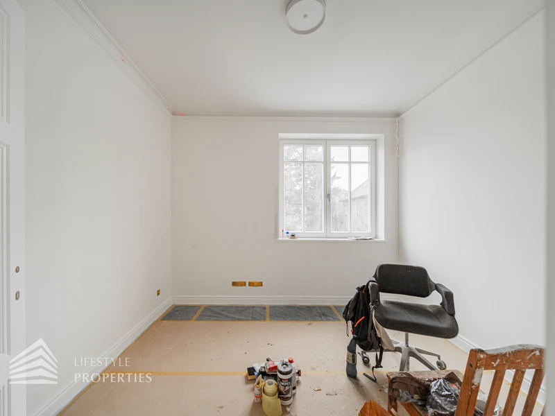 Exklusive, top-sanierte Stilaltbau-Villa mit Fernblick in Bestlage von Gersthof