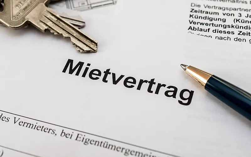 Wohnungsmietvertrag unterschreiben