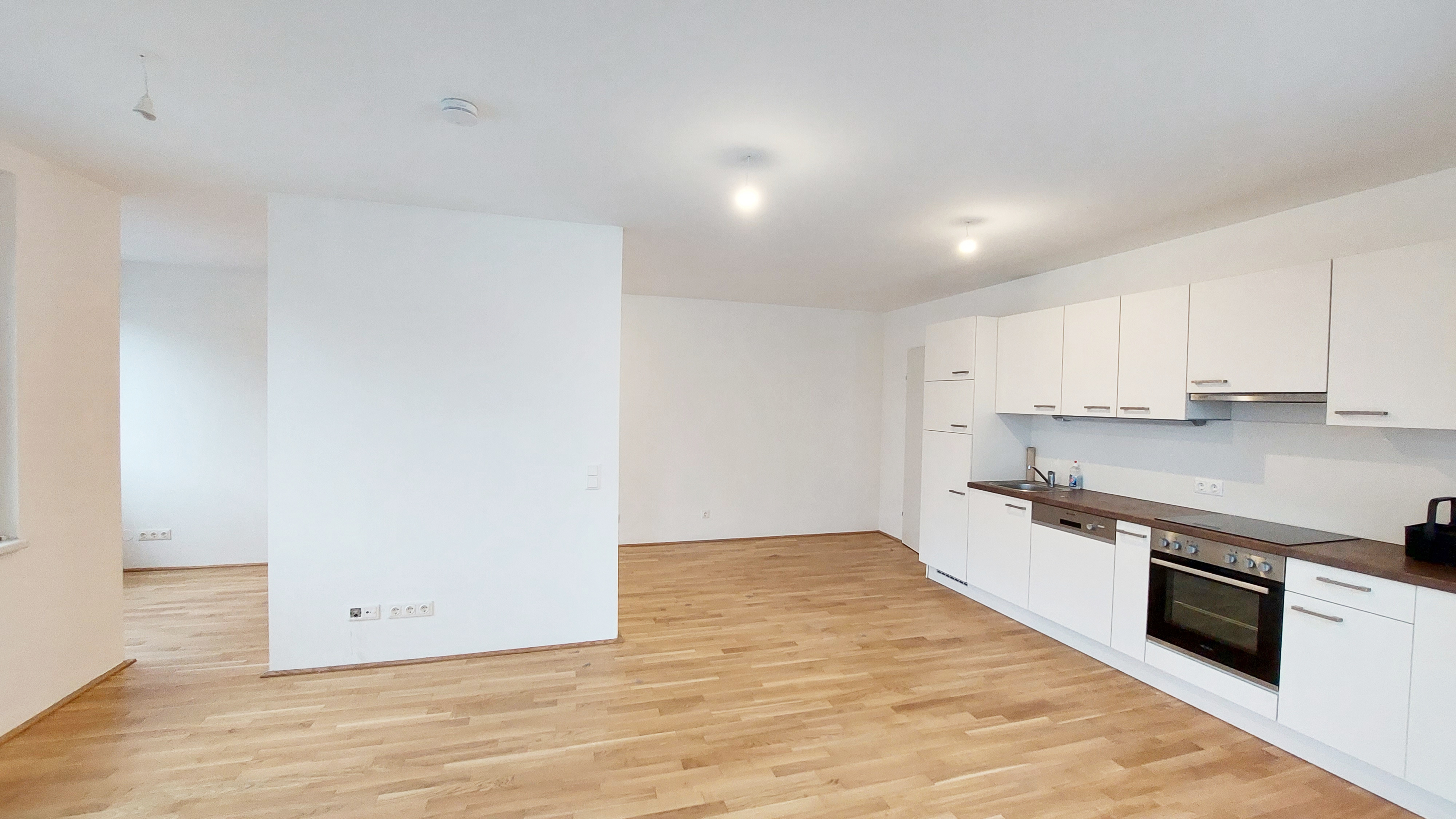 Moderne 1,5-Zimmer-Wohnung mit Balkon!
